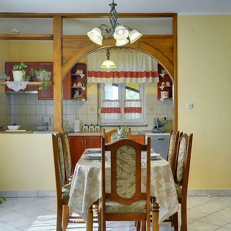 Holiday home Istriana Svetvincenat